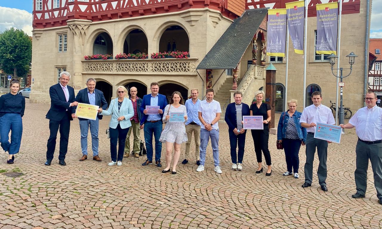 Das Hilfsbündnis „Duderstadt hilft dem Ahrtal“ wirbt um Geldspenden für nachhaltige Hilfen. | Foto: Caritas Südniedersachsen