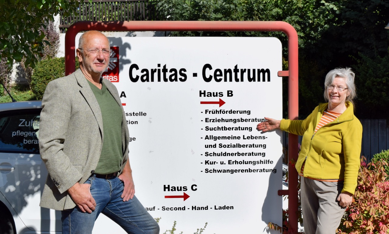 Ulrich Schmalstieg und Friederike Smilge arbeiten in der Suchtberatung im Caritas-Centrum Duderstadt. | Foto: Broermann / kpg