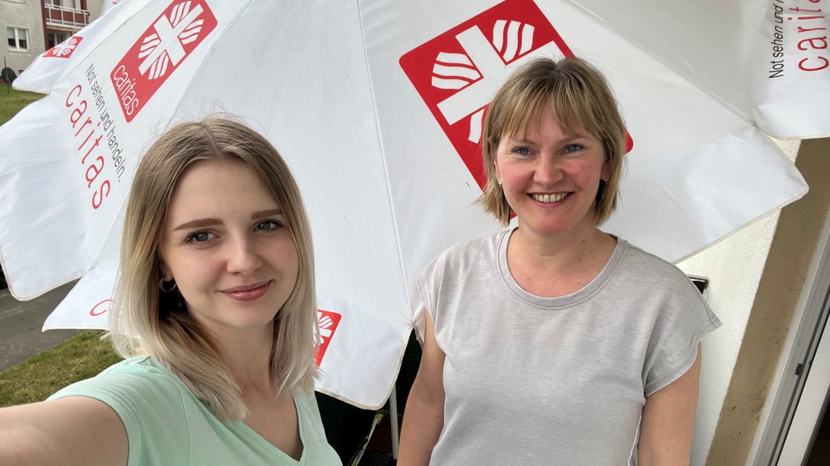 Nicole Begunov (l.) und Anna Holland betreuen den Quartierstreff Northeim.| Foto: Caritas