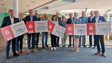 In der Sparkasse Duderstadt wurden die Spendenschecks übergeben. | Foto: Claudia Nachtwey