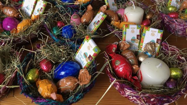 Die Katholische Hochschulgemeinde Göttingen (khg) bastelte Osternester und sammelte Osterbriefe, beides wurde von der Caritas-Sozialstation Göttingen / Gleichen an Alleinlebende weitergeschenkt. | Foto: Daniela Ramb / khg