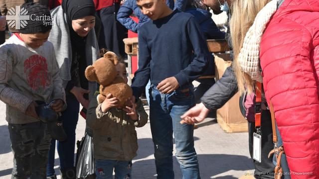 Caritas Syrien verteilt Spielsachen für Kinder | Foto: Caritas international / Caritas Syrien