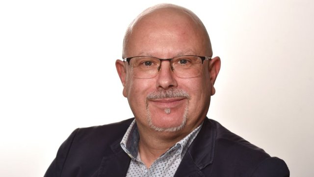 Das Foto zeigt ein Portrait: Michael Seifert