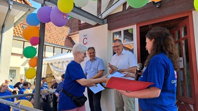 Alle Ehrenamtlichen bekamen Ehrenurkunden und kleine Geschenke für ihr Engagement | Foto: Hartnack/Caritas